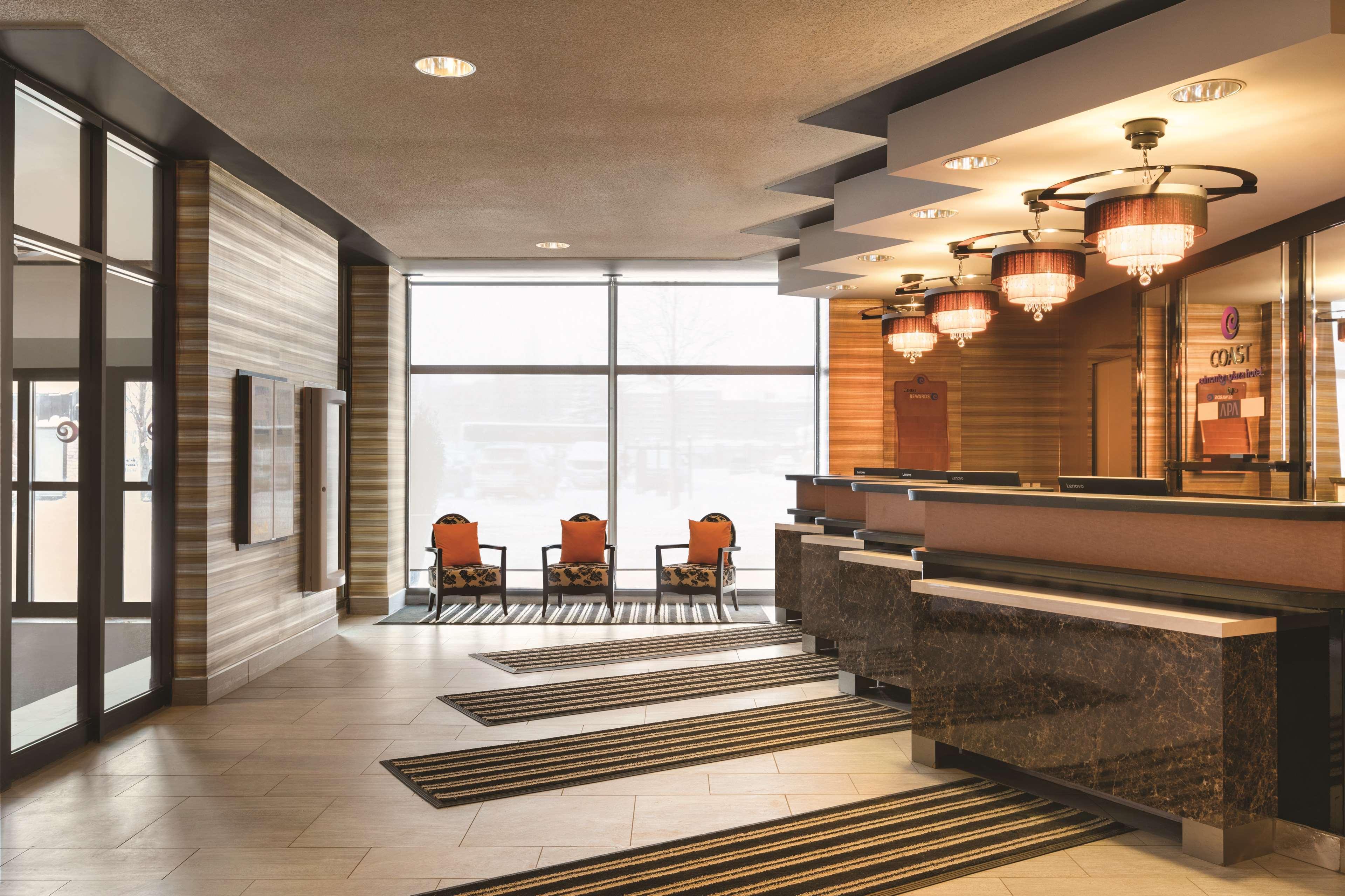 Coast Edmonton Plaza Hotel By Apa Экстерьер фото